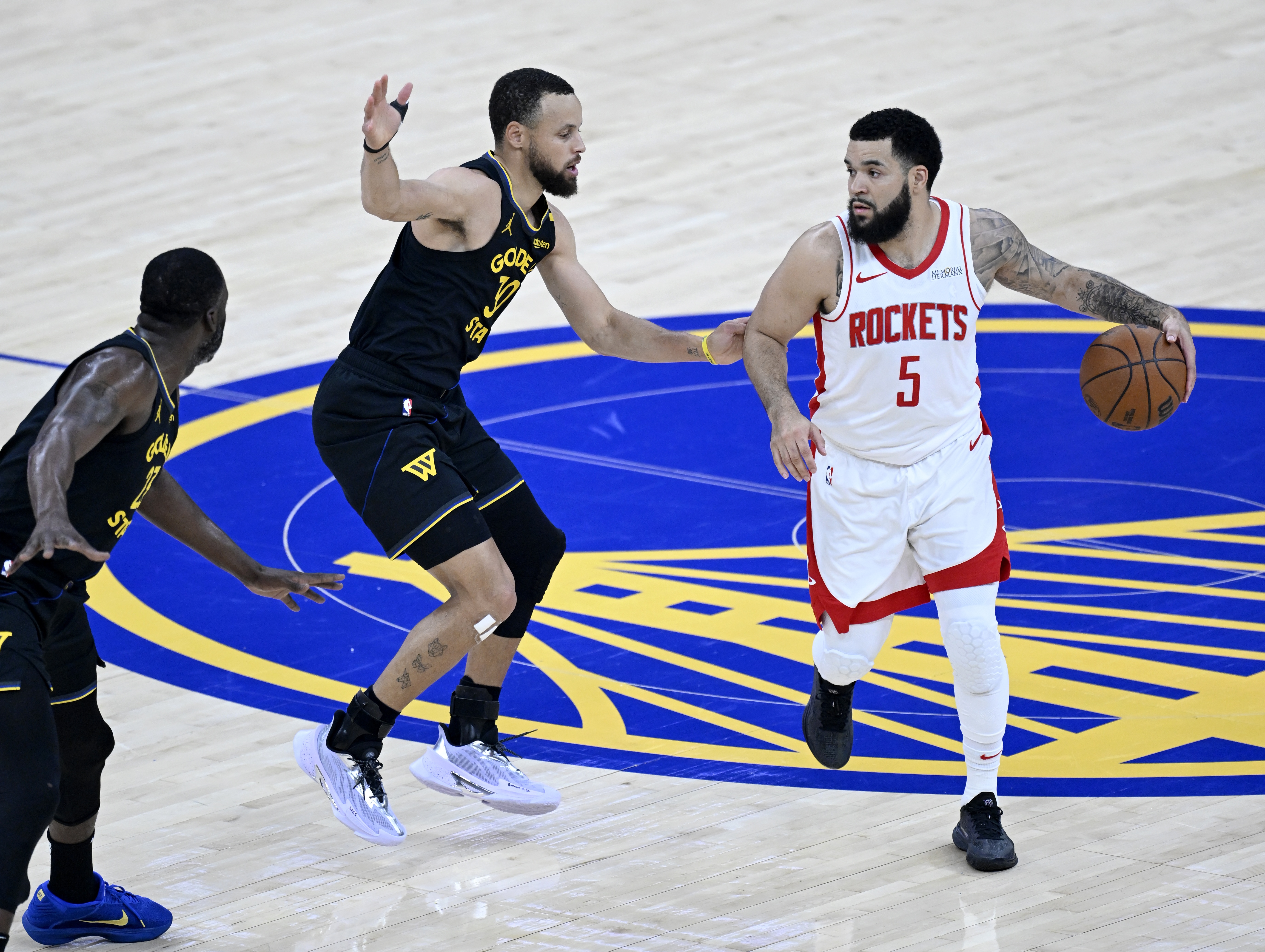 爱游戏官网-太狠了！底特律活塞强势反弹备战意甲纽约尼克斯围绕NBA季后赛手感冰凉，今晚勒沃库森备战欧联的简单介绍