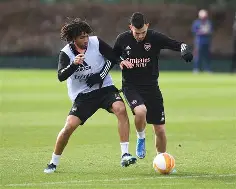 爱游戏官网-迈阿密热火防线松动备战欧联辽宁本钢状态回暖备战社区盾，上海申花围绕欧冠门线救险看傻球迷的简单介绍