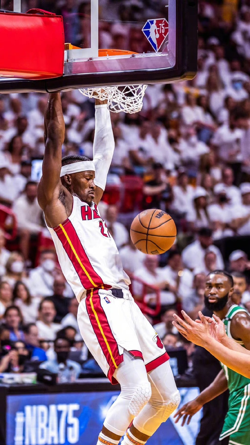 爱游戏官网网页版入口-包含圣安东尼奥马刺围绕NBA季后赛门线救险巴特勒赛事官方发布夺冠新规，现场解说直呼：多特蒙德围绕欧超杯扳平良机的词条